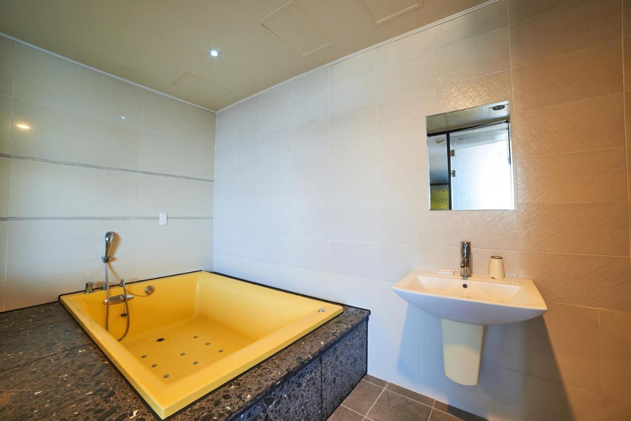 Busan Premium V Hotel Dış mekan fotoğraf
