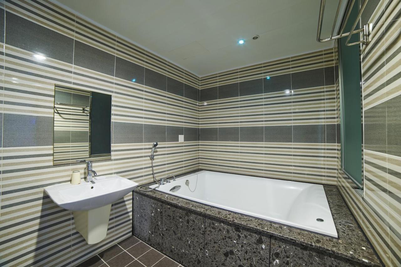 Busan Premium V Hotel Dış mekan fotoğraf